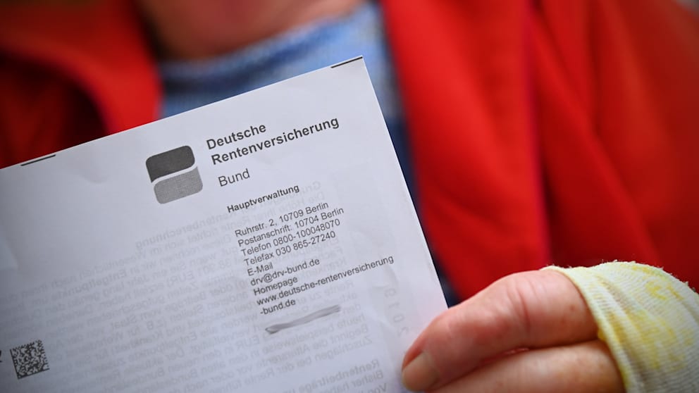 German pension insurance letter showing contribution history