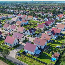 New residential buildings between fields on the southwestern outskirts of Leipzig showing development that ignores student needs