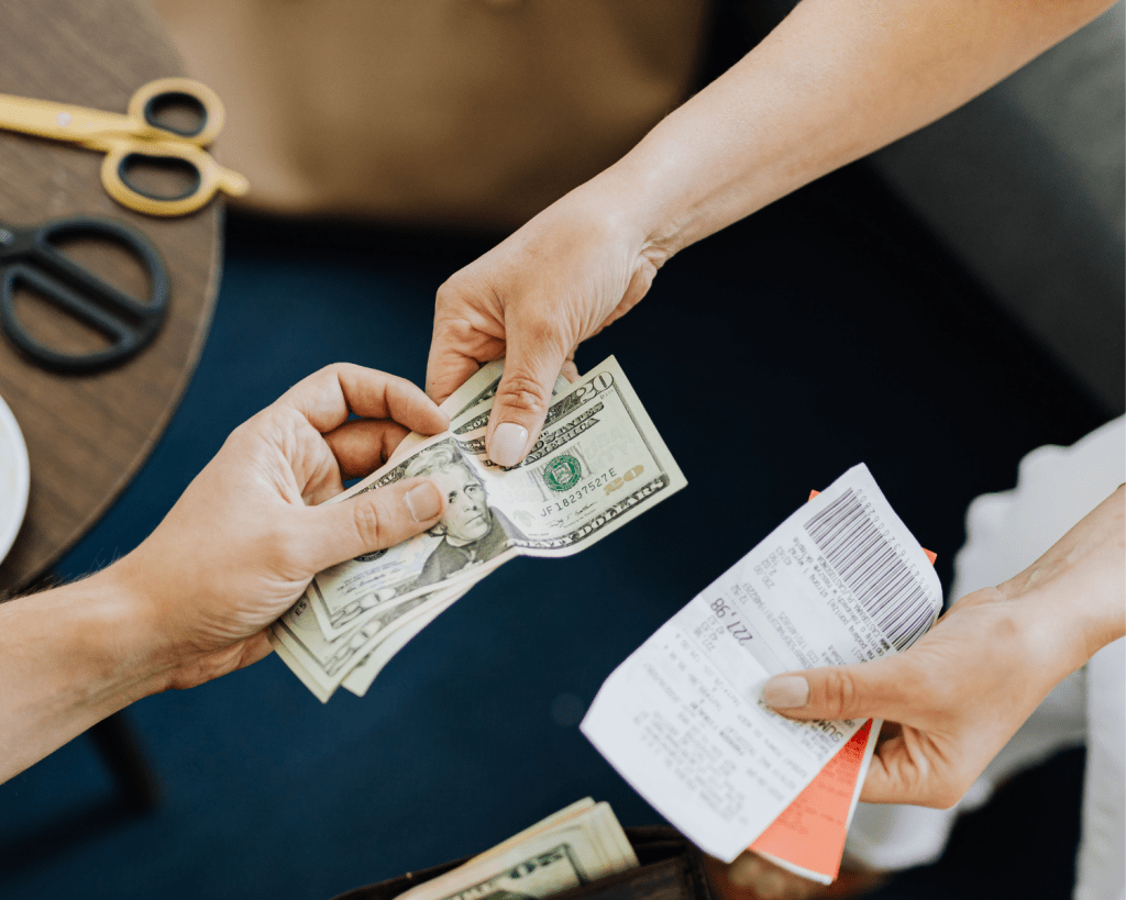 Du willst endlich Geld sparen? Dann probiere es auf japanische Weise aus.