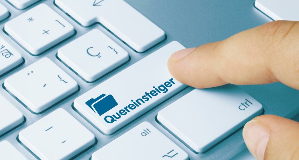 Quereinstieg in die IT - Symbolbild, Computertastatur