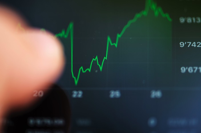 Chart comparing trading costs across Swiss brokers