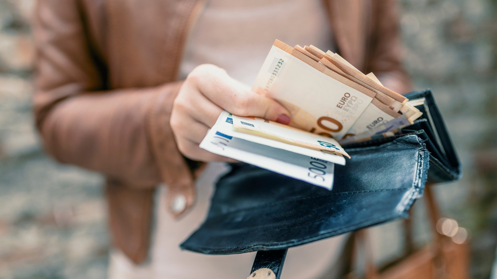 Bargeld zählt - cash still matters in Germany
