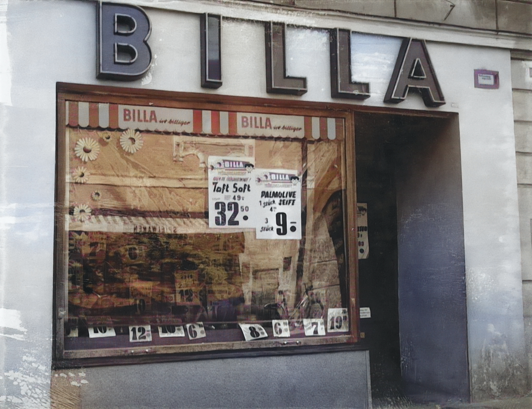 The €1,983 Trap: Why Part-Time Retail Work in Austria Is a Safety Net, Not a Ladder