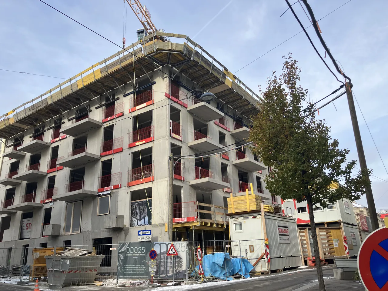 Ghosted, Overcharged, and Thriving: The Bizarre Economics of Austrian Construction