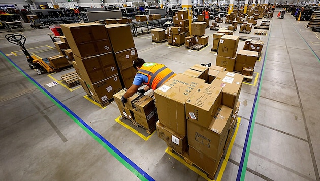 Amazon package with a €2.40 tax label in Austria